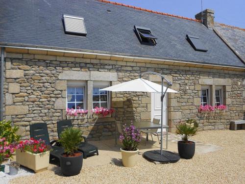 Plobannalec-Lesconil Casa | Stone House near Torche Beach