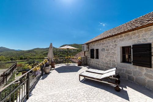 Karuc Apartamento | Stone Villa Oblun
