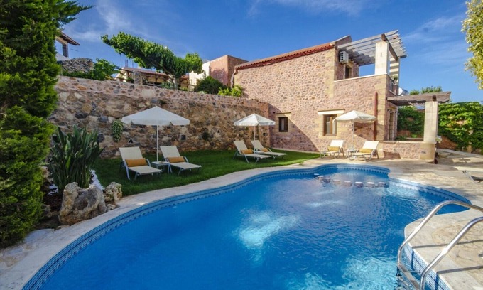 Astratigos Villa | Stone Villa Olga piscina compartida y vistas al mar, 3 dormitorios, barbacoa