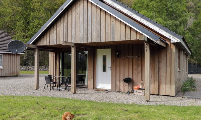 Contin Cabaña | Stone Water Cottage, STRATHPEFFER