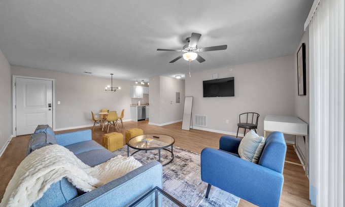 New Albany Apartamento | Stonecrest 716, 2Bd Apt I Free Parking I Pool