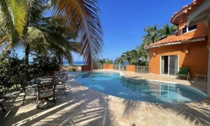IronShore Estates Apartamento | Stonehenge