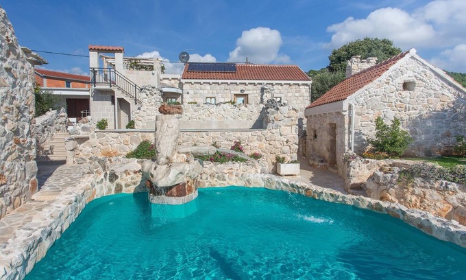 Vrsine Casa | Stonehouse Marina - Finca con dos piscinas privadas