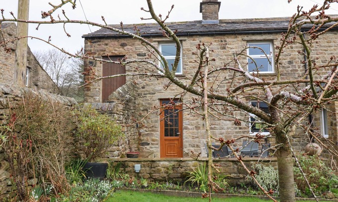 Muker Cabaña | STONELEIGH COTTAGE, family friendly, with a garden in Muker
