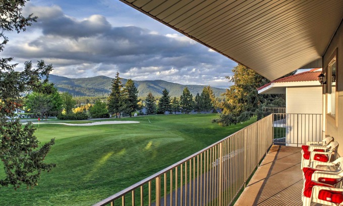Blanchard Condominio | Acogedor condominio en el campo de golf StoneRidge con acceso a la piscina