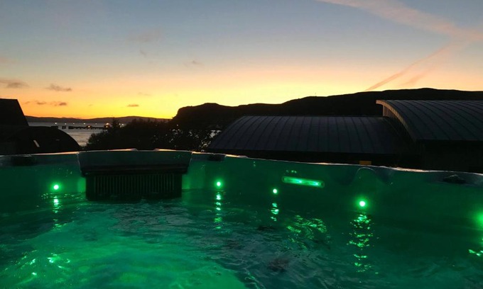 Uig Cama Y Desayuno | Stones Luxury B&B with hot tub and self-contained rooms