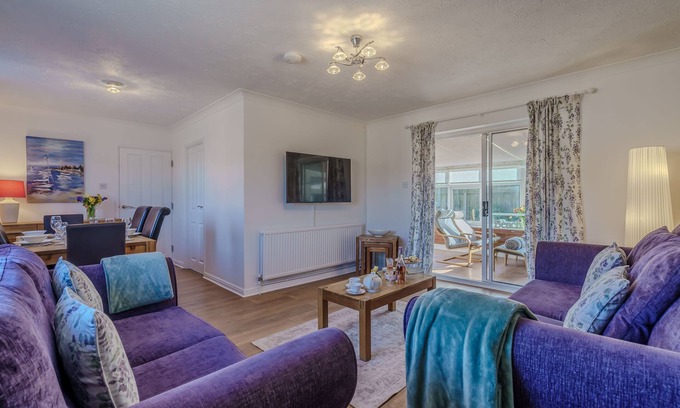 Bacton Apartamento | Stones Throw by East Ruston Cottages