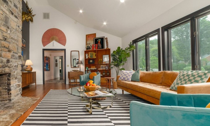 Lexington Casa | Stonewall Escape - Downtown Lexington