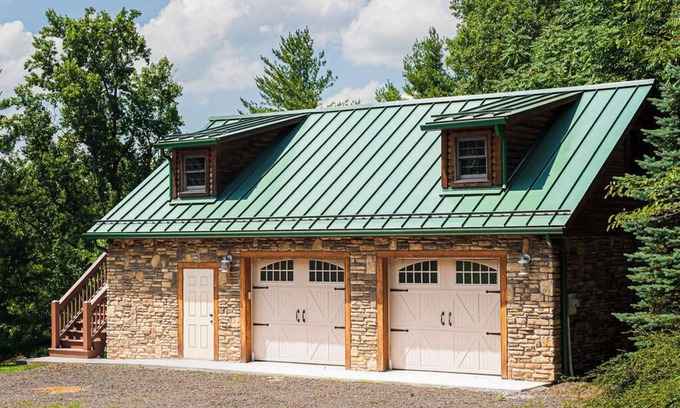 Meadows Of Dan Cabina | Stunning Turnip Patch Cabin - Huge Deck with Polly Furniture and Hot Tub