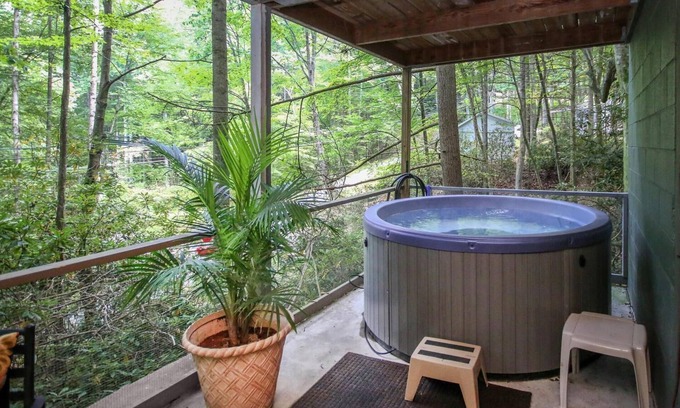 Penrose Casa | Stoney Brook Cottage - Tina caliente - WiFi - Chimenea de leña - Mascotas OK