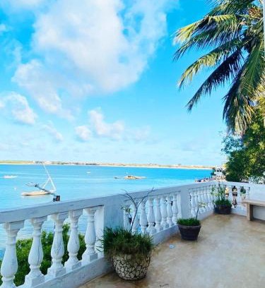 Lamu Casa | Stopover Guest House and Restaurant