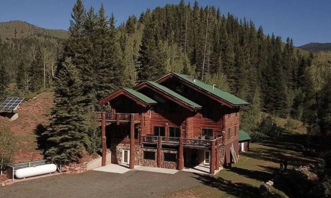 Dolores Cabina | Storm Peak Lodge and Ranch at Wildcat Canyon 45 Private Acres