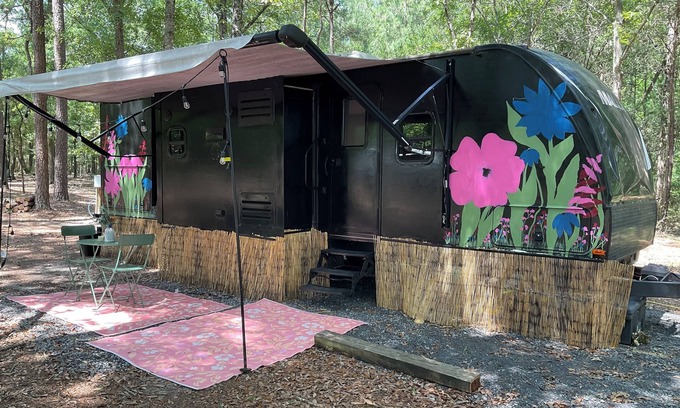 Hopkins Casa | Storms passing luxurious RV