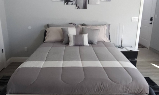 Madera Casa | Stormtroopers getaway near the gateway to the Sierras and Yosemite.