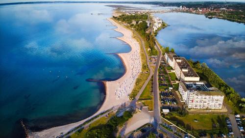 Heiligenhafen Apartamento | Strandhotel S33-103