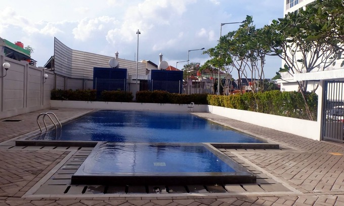 Kayu Putih Apartamento | Strategic and Simple Studio Tifolia Apartment near Kelapa Gading