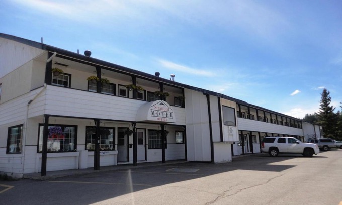 Whitehorse Hotel | Stratford Motel
