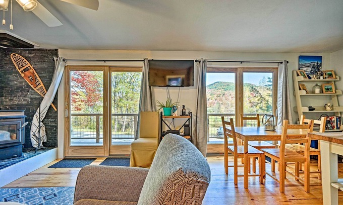 Stratton Mountain Casa | ¡NUEVO! Stratton Mtn Home w / View, 2 millas al remonte!
