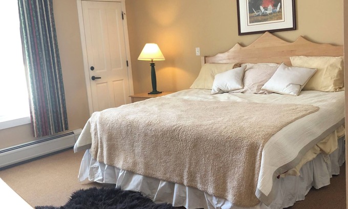 Stratton Mountain Condominio | Stratton Mountain Resort ~ Long Trail House with direct mountain views
