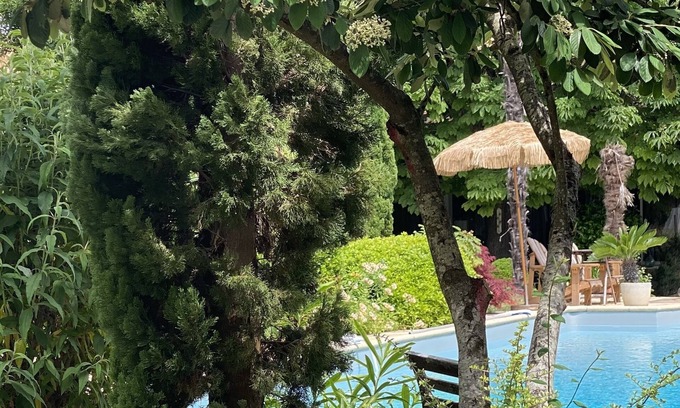 Lectoure Casa | Street house Central air conditioning +pool