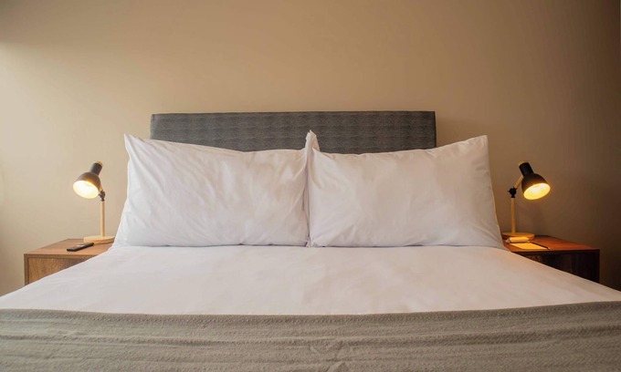 Leuro Apartamento | Striking 1BR in Miraflores