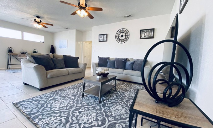 Midland Condominio | String light condo with chic brick interior