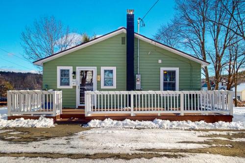 Ludlow Casa | Strollski Cottage