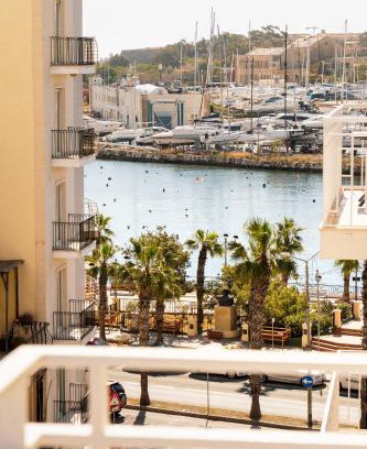 Gzira Casa | Stuart Rooms by Zzzing