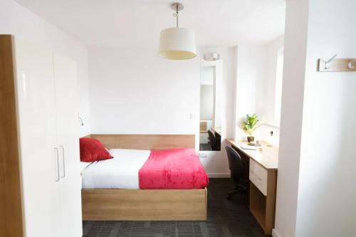 Finsbury Park Apartamento | Students Only Private Bedroom with Shared Kitchen and Studios at Axo Islington