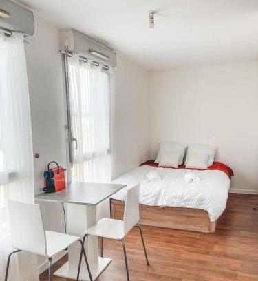 Rosny-sous-Bois Apartamento | Studio à 10 mins de Paris