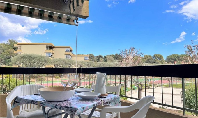 La Faviere Apartamento | Studio à Bormes-les-Mimosas avec Terrasse, Piscine et Parking à Proximité de la Plage - FR-1-251-494