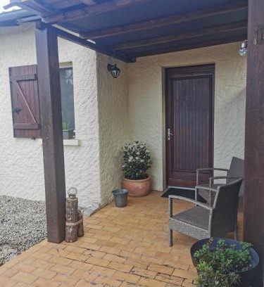 Champagne-Saint-Hilaire Casa | Studio à la campagne