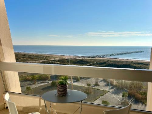 Saint-Jean-de-Monts Apartamento | Studio à St Jean de Monts, accès plage, 3 pers, balcon - FR-1-652-48