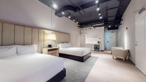 Downtown Nashville Hotel | Studio 154 Hotel