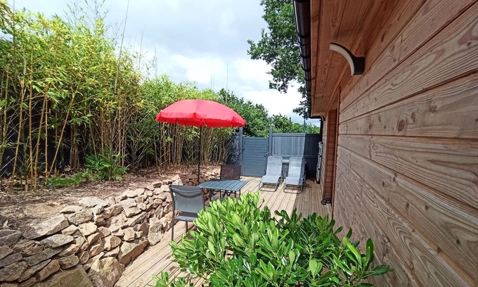 Larmor-Plage Apartamento | STUDIO 2 PERS. 25 m2 with terrace not overlooked, near beaches, port and village.