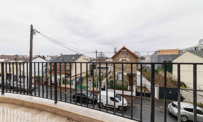 La Courneuve Apartamento | Studio 20m2 Lumineux Avec Balcon - 2P