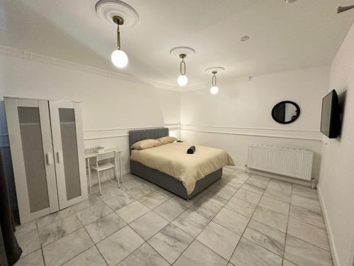 Stratford and New Town Hotel | Studio 34