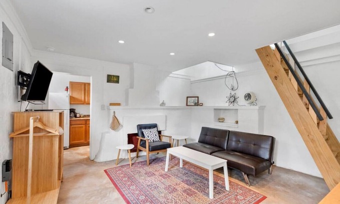Alpine Apartamento | Studio 410 - Alley Unit