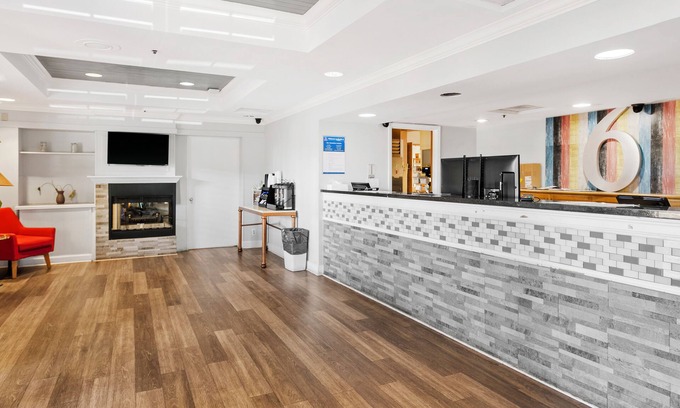 Tempe Hotel | Studio 6 Tempe, AZ – Elliot Road