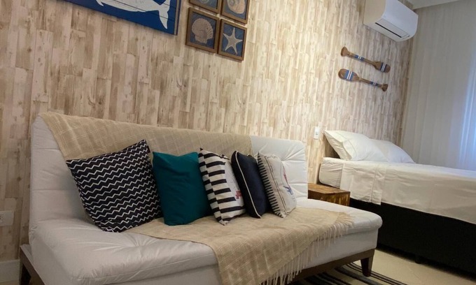 Jose Menino Alquiler De RV | Studio 607, Frente a Praia com Wi-fi, Completo, Decorado