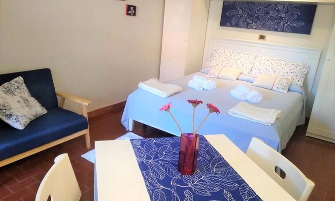 Fiumaretta Apartamento | Studio apartment near the sea, with garden and private parking " The Seagull"