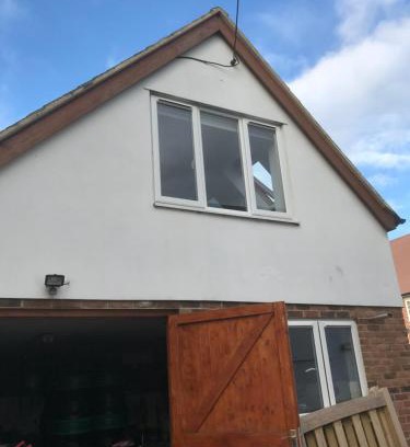 Pewsey Apartamento | Studio above Worlds End microbrewery and behind the Crown Inn Pewsey
