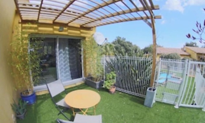 San-Gavino-di-Carbini Apartamento | Studio air-conditioning at Pierre's