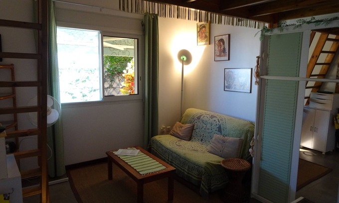 Saint-Pierre De La Reunion Apartamento | Estudio independiente y su jardín bajo el sol de la Reunión.