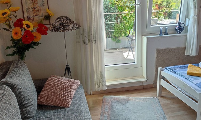 Meckenbeuren Apartamento | Estudio Apartemnt 'B + E Röck' con balcón privado y Wi-Fi