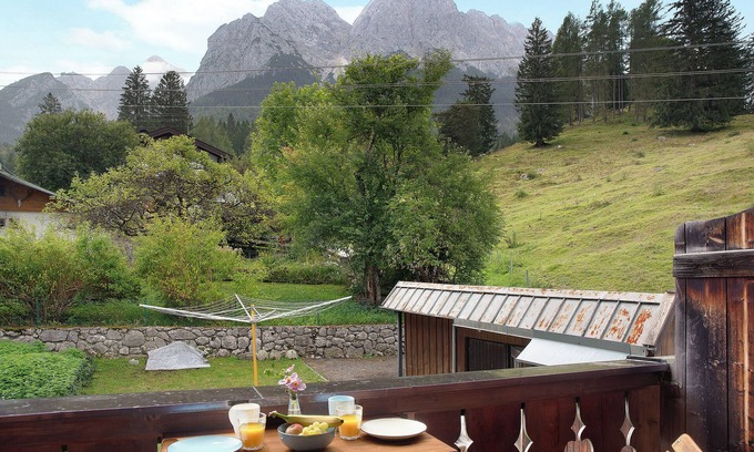 Obergrainau Apartamento | Apartamento estudio 'Alpspitznest' con vistas a la montaña, balcón y Wi-Fi
