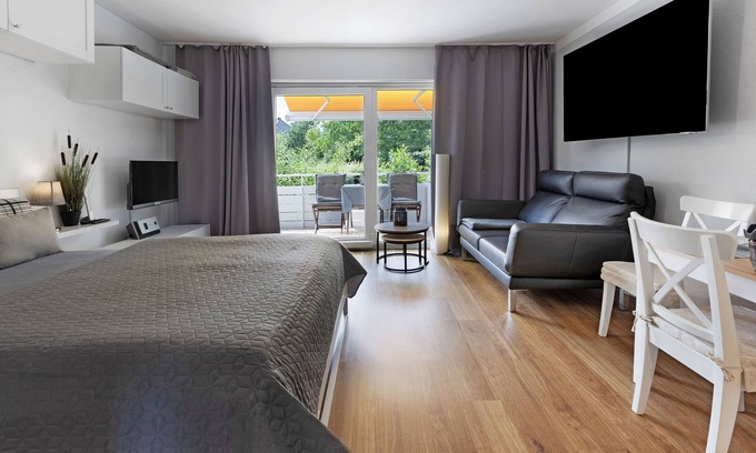 Gaienhofen Apartamento | Apartamento estudio 'Boutique Apartment Anybody' con vistas al lago, balcón y Wi-Fi