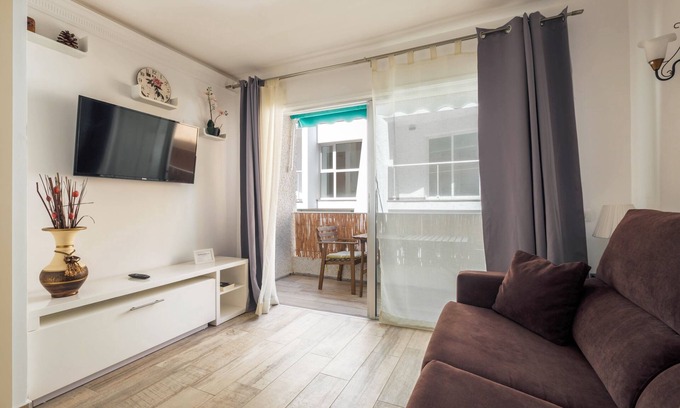 El Medano Apartamento | Acogedor Estudio Centro Medano cerca de la playa con Wi-Fi y balcón