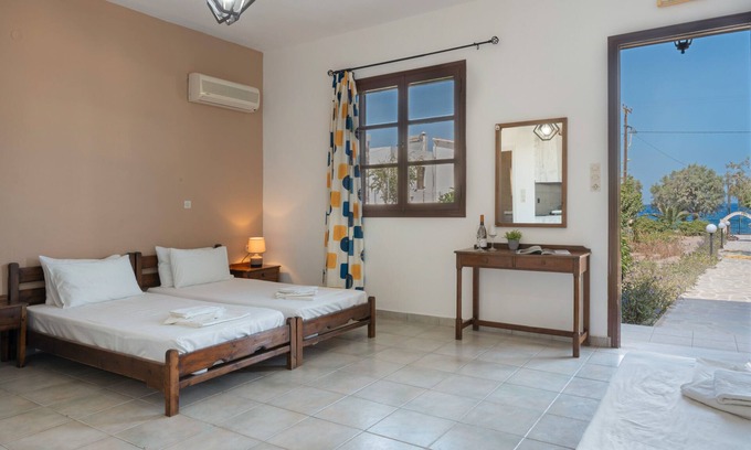 Paloi Apartamento | Estudio 'Frantzis 1' con vistas al mar, Wi-Fi y aire acondicionado