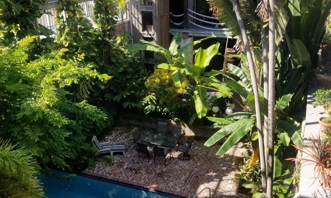Bahama Village Casa | Studio Apartment in the Casa Antigua, Hemingway's 1st Key West Hotel Residence